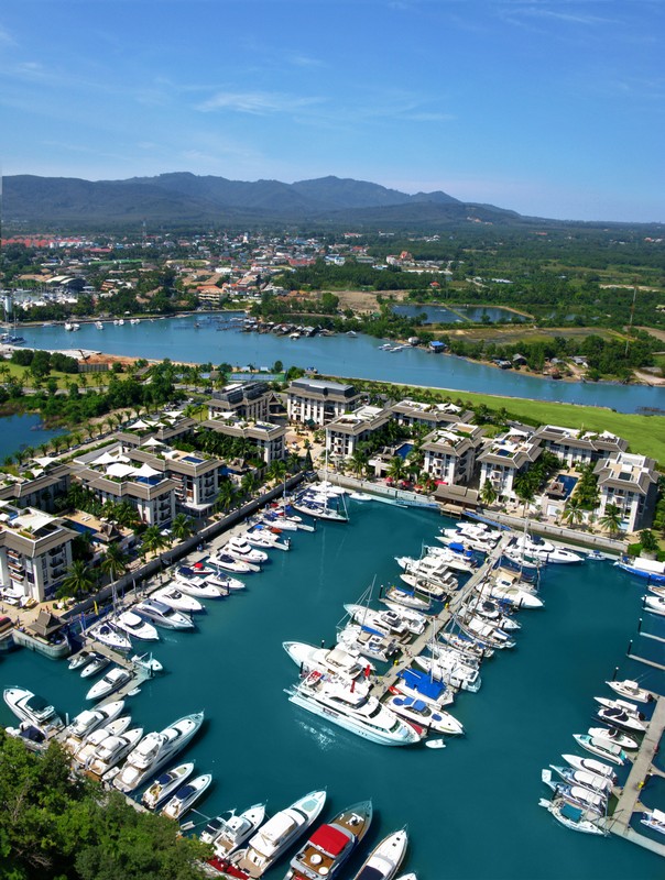 Join a Shared Flight to Laguna and East Coast Marinas